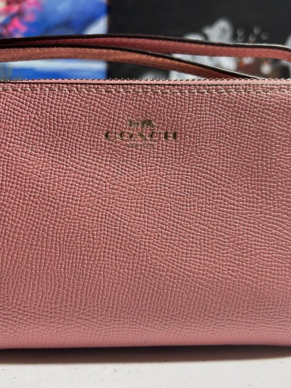 COACH Corner Zip Wristlet Crossgrain Leather Style No. 58032 IM/Bubblegum - NWT - Picture 4 of 5